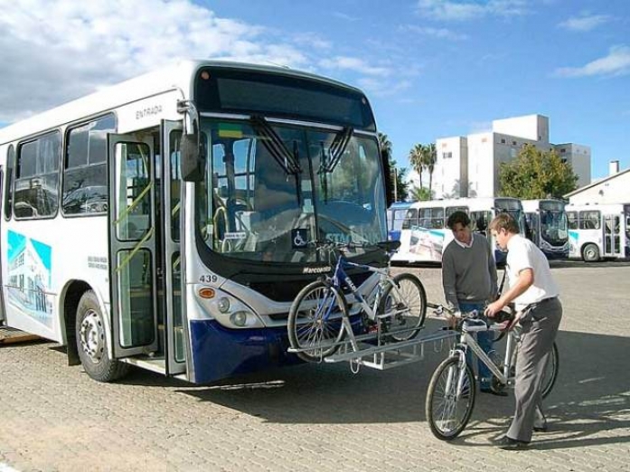 EM JUÍZ DE FORA ÔNIBUS TERÃO QUE TER SUPORTE PARA BICICLETAS