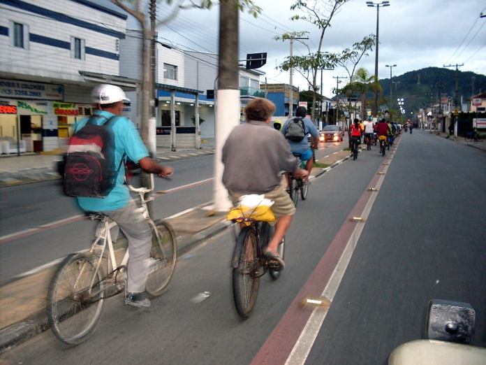 EM UMA DÉCADA O USO DA BICICLETA TRIPLICOU NA BAIXADA SANTISTA