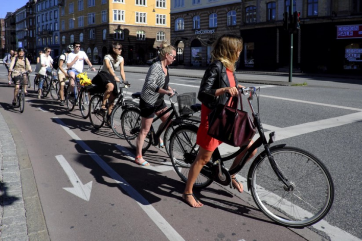 COPENHAGUE BUSCA REDUZIR CONGESTIONAMENTOS DE BICICLETAS