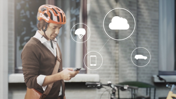 PARLAMENTO EUROPEU SINALIZA COM VEÍCULOS A MOTOR MAIS SEGUROS PARA CICLISTAS E PEDESTRES