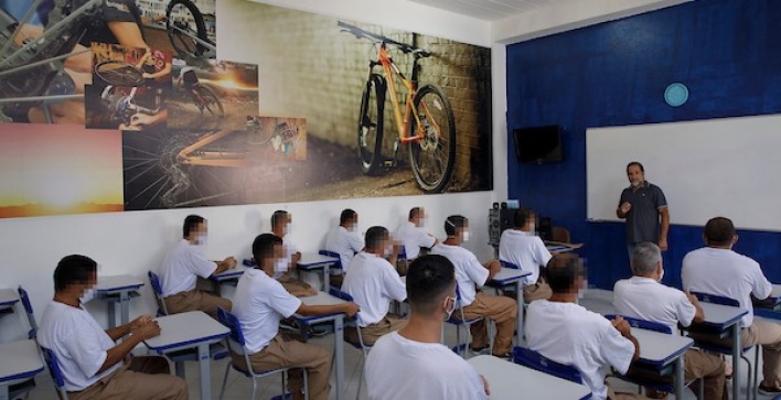 PROJETO PEDALAR OFERECE CURSO DE MECÂNICO A DETENTOS