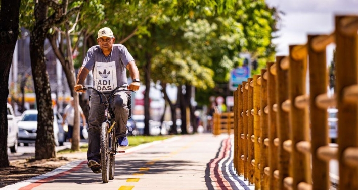 MACEIÓ RECEBE CICLOVIA DE 5 KM TOTALMENTE ARBORIZADA 